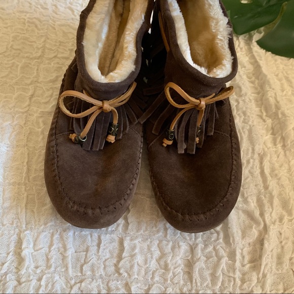 lucky brand moccasin boots